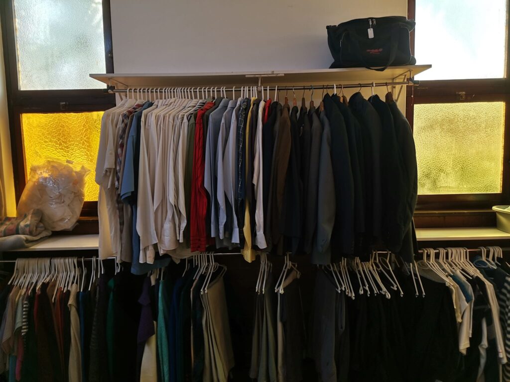 thrifting thrifting