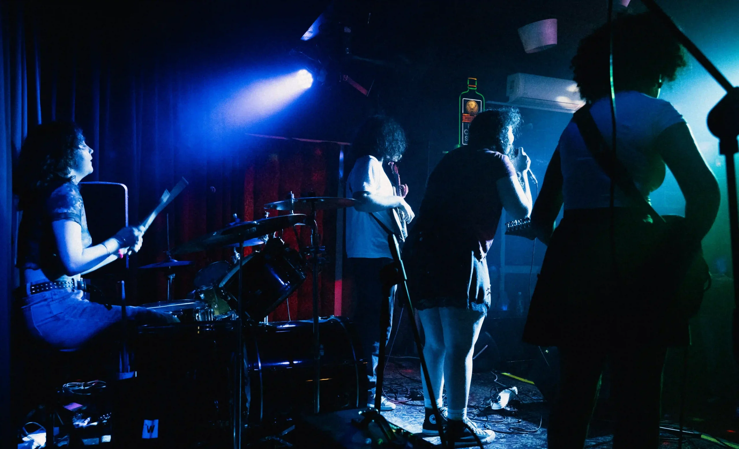 Backstage With Fake Blonde Mom