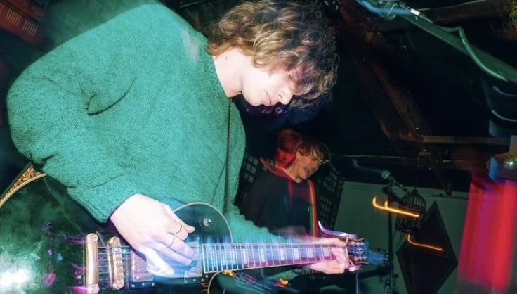 Nani?! - 'Everyone's Looking At Me' EP